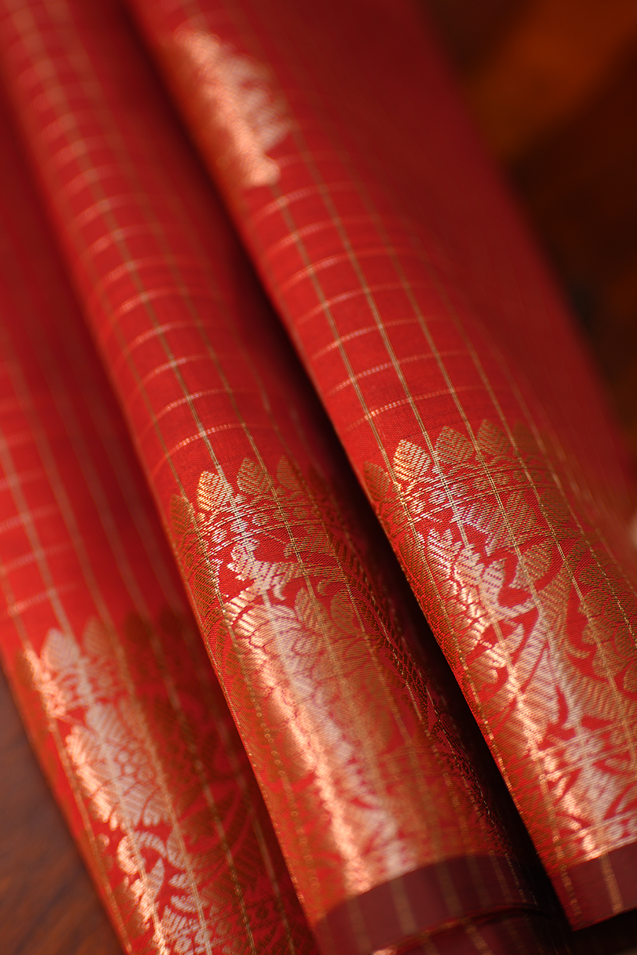 Red Checks Chiniya Silk Banarasi Saree — view 2
