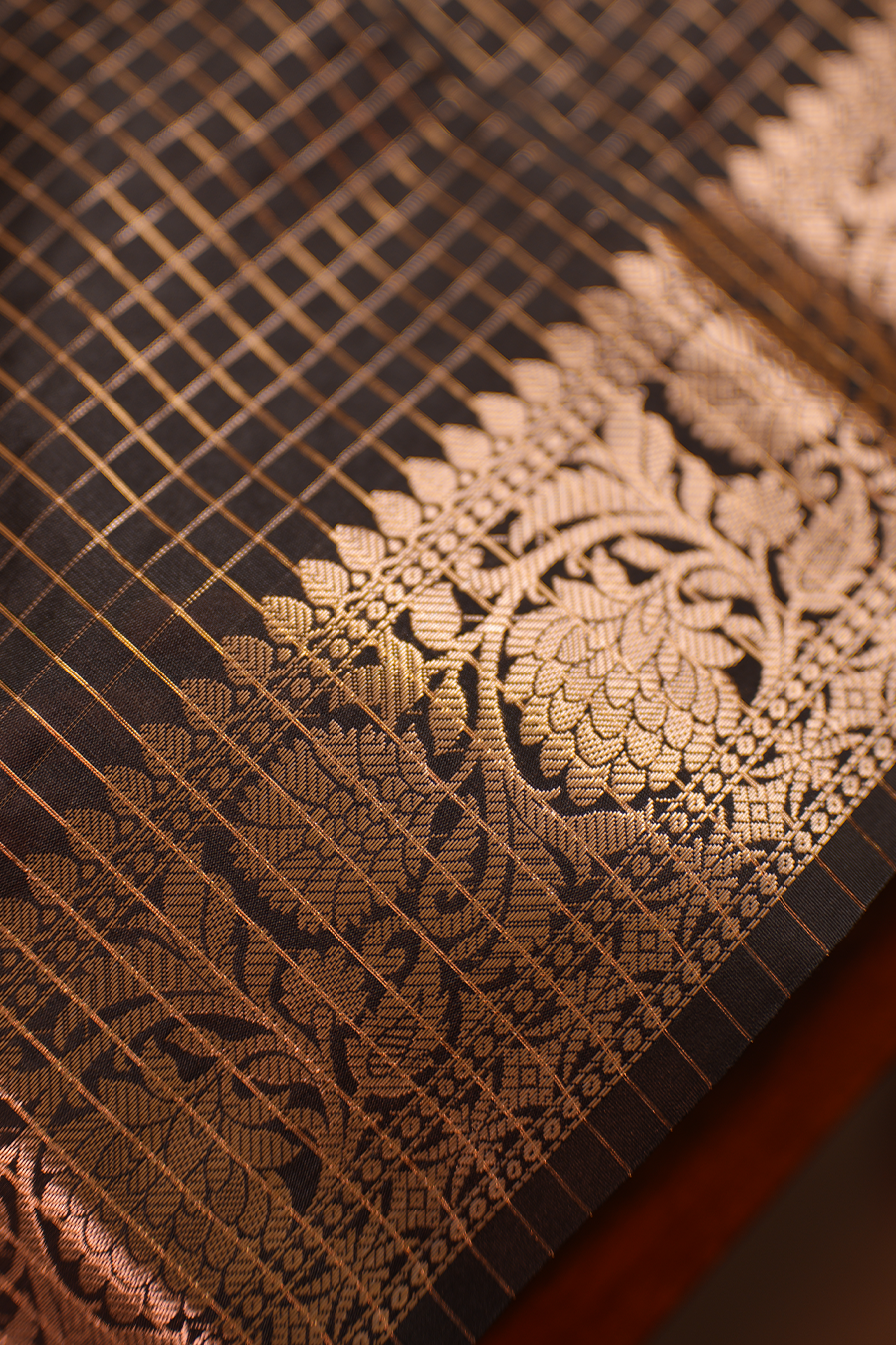 Black Checks Chiniya Silk Banarasi Saree — view 3