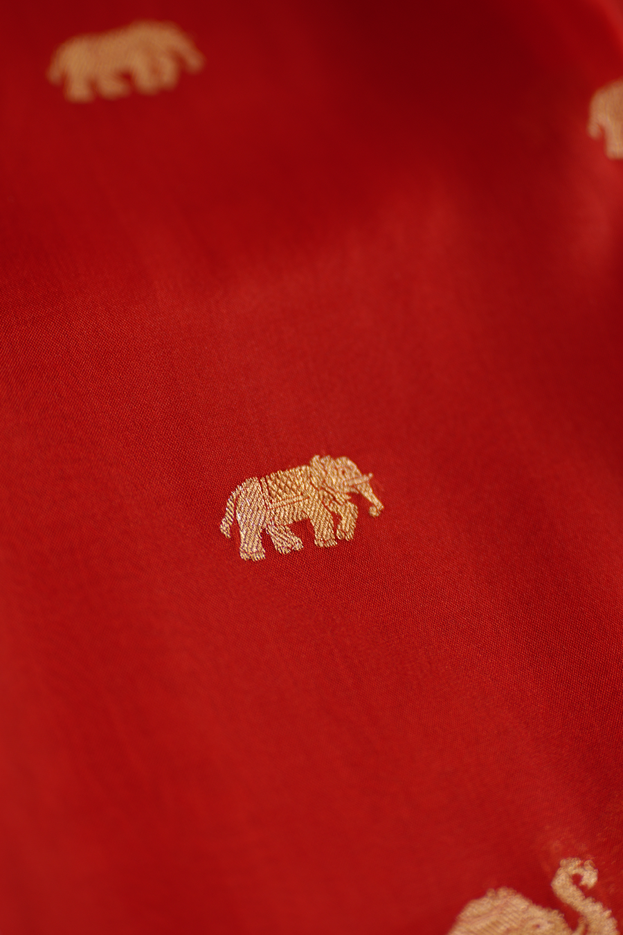 Classic Red Pure Organza Silk Saree — view 4