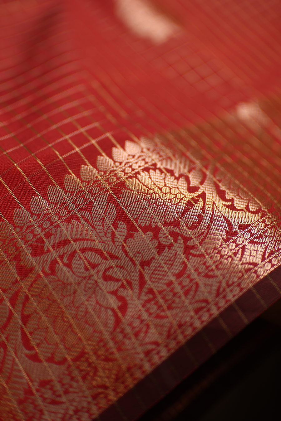 Red Checks Chiniya Silk Banarasi Saree — view 3