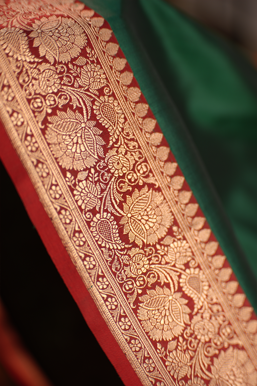 Emerald Green Pure Katan Silk Banarasi Saree — view 4