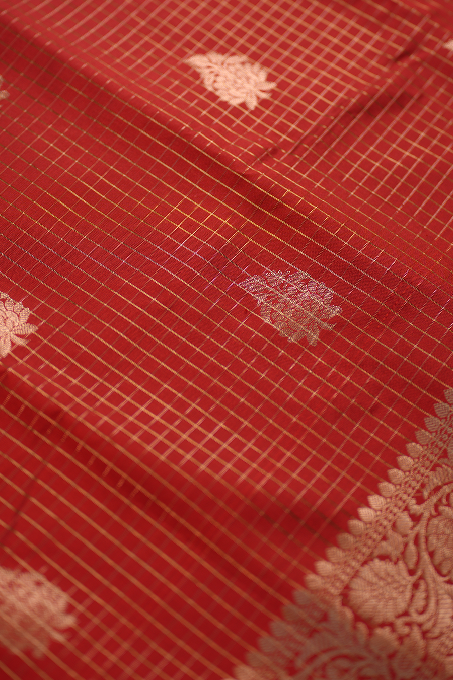 Red Checks Chiniya Silk Banarasi Saree — view 5